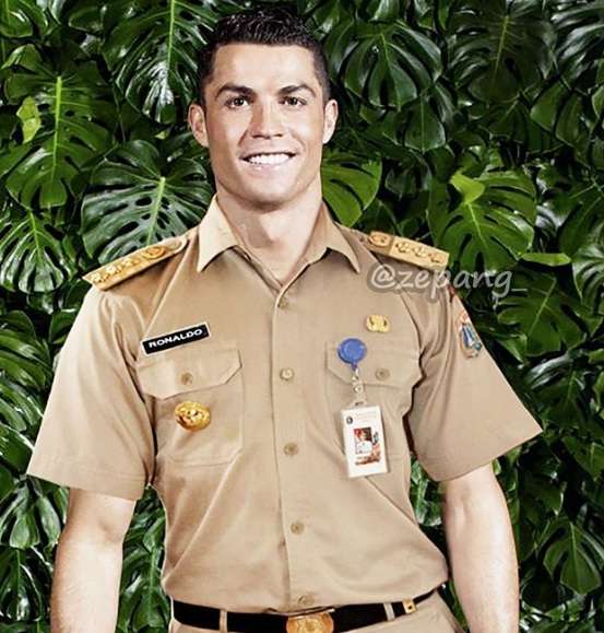 20 Foto Artis Diedit Pakai Seragam PNS, Terakhir Kocak Abis!