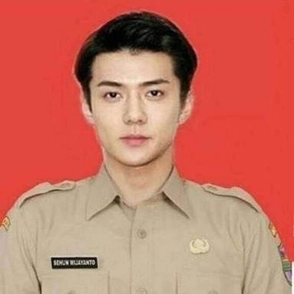 20 Foto Artis Diedit Pakai Seragam PNS, Terakhir Kocak Abis!