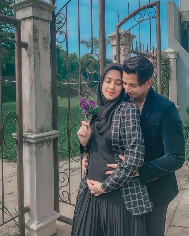 10 Nama Asli Artis Cantik Keturunan Arab, Jarang Orang Tahu!