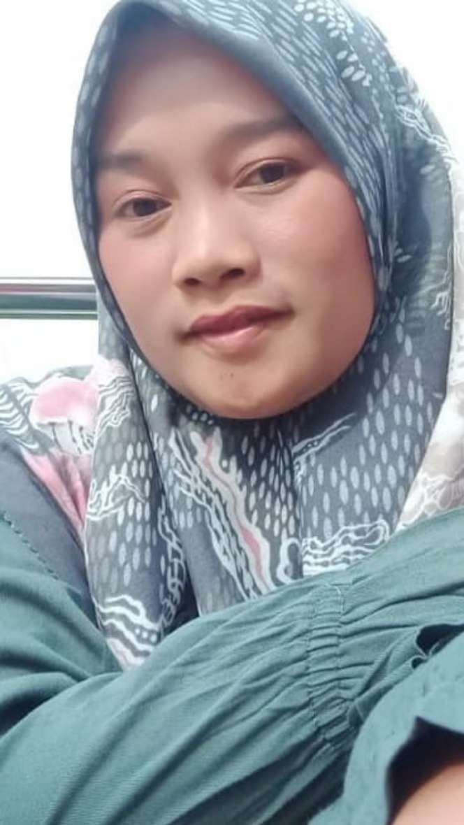 Fakta Sosok Nelli Sovia Istri Lord Adi, Dijuluki Baginda Ratu