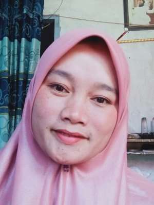 Fakta Sosok Nelli Sovia Istri Lord Adi, Dijuluki Baginda Ratu