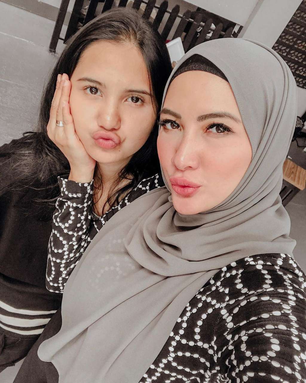 8 Foto Cantiknya Maureen, Anak Natalie Sarah Jarang Tersorot!