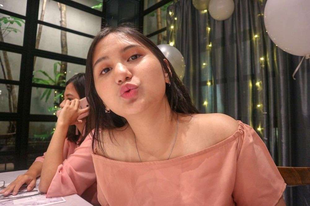 8 Foto Cantiknya Maureen, Anak Natalie Sarah Jarang Tersorot!