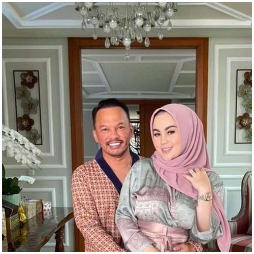 Dituding Pelakor, 7 Seleb Perempuan Hidup Bahagia dengan Suami