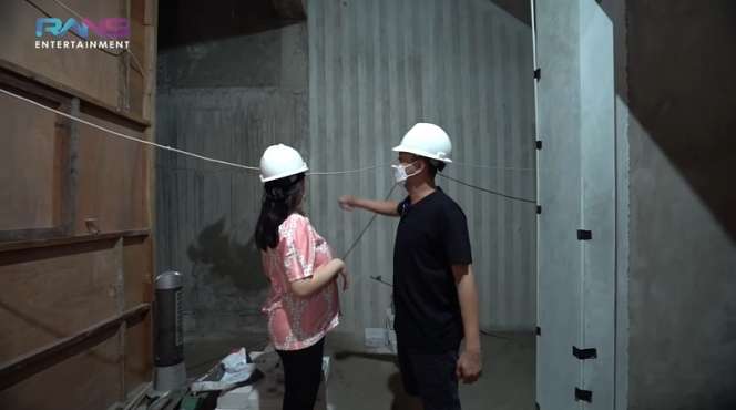 9 Momen Raffi-Nagita Cek Rumah Baru, Dalamnya Bikin Melongo!