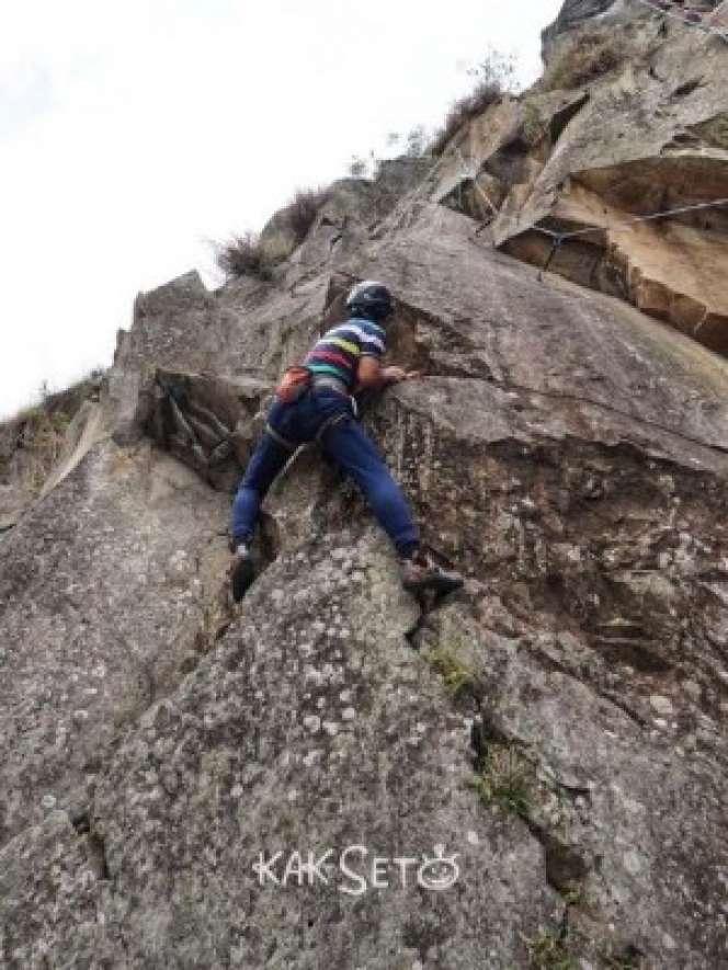 Potret Aksi Kak Seto Panjat Tebing Bikin Heboh!