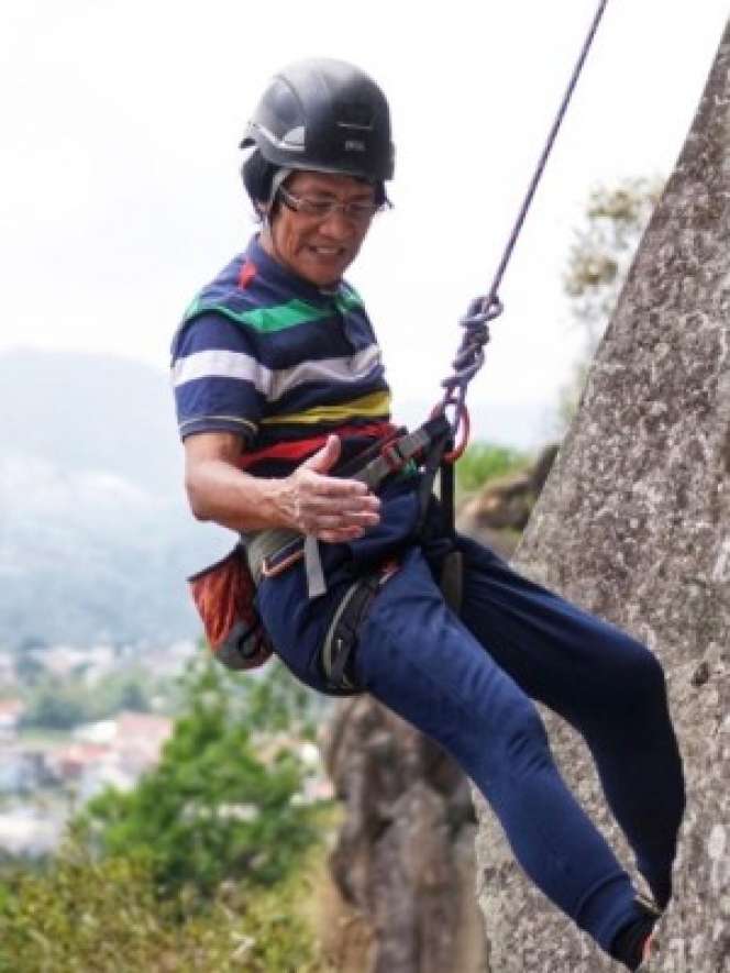 Potret Aksi Kak Seto Panjat Tebing Bikin Heboh!