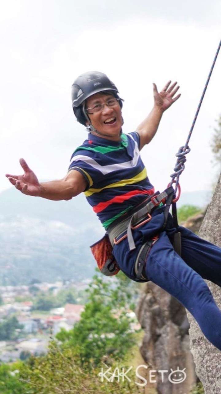 Potret Aksi Kak Seto Panjat Tebing Bikin Heboh!