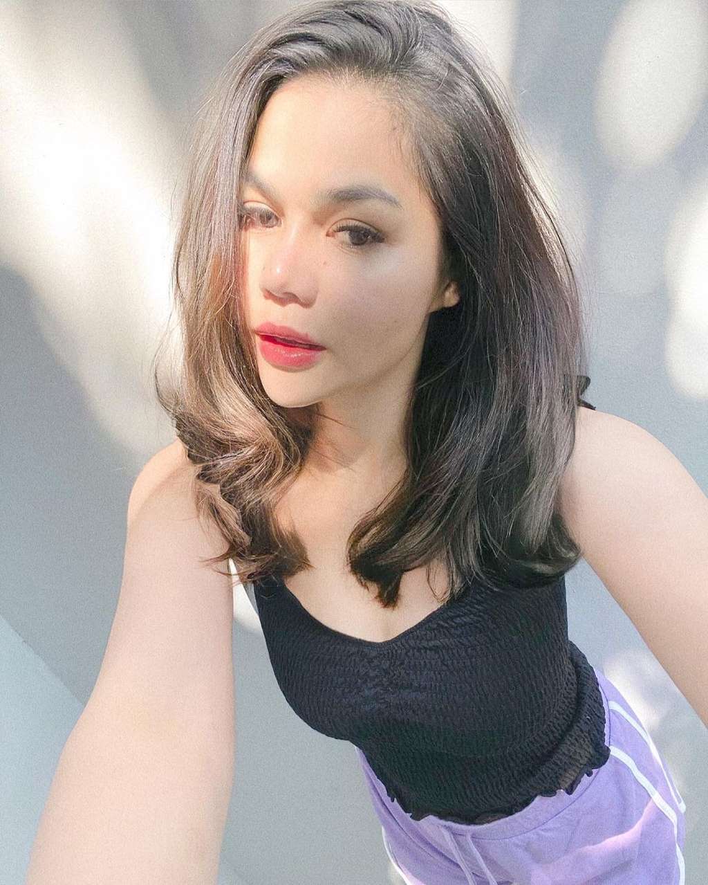 8 Potret Terbaru DJ Katty Butterfly, Pipi Tirus Dagu Lancip!