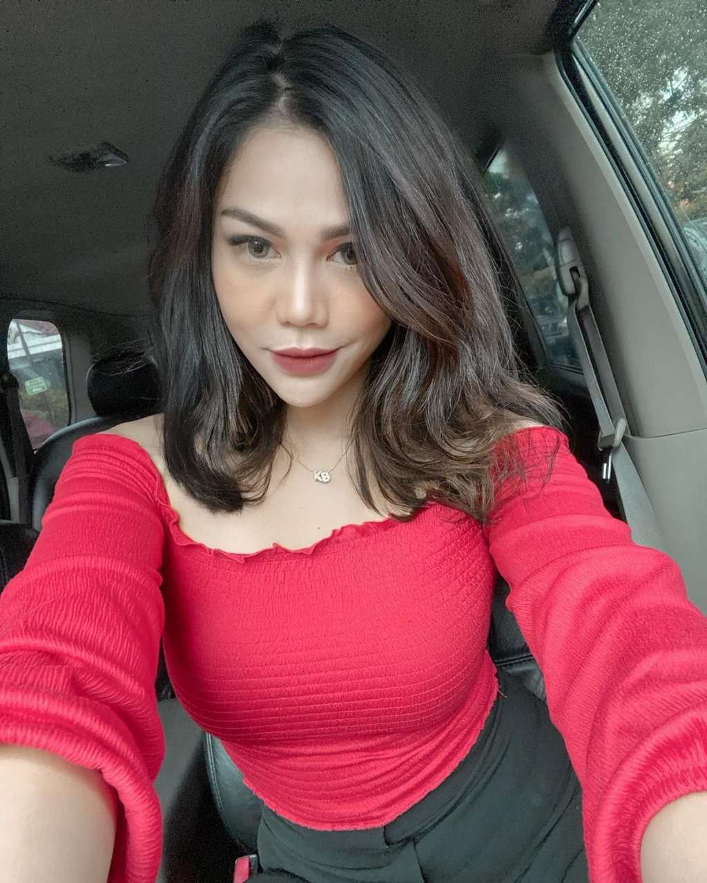 8 Potret Terbaru DJ Katty Butterfly, Pipi Tirus Dagu Lancip!