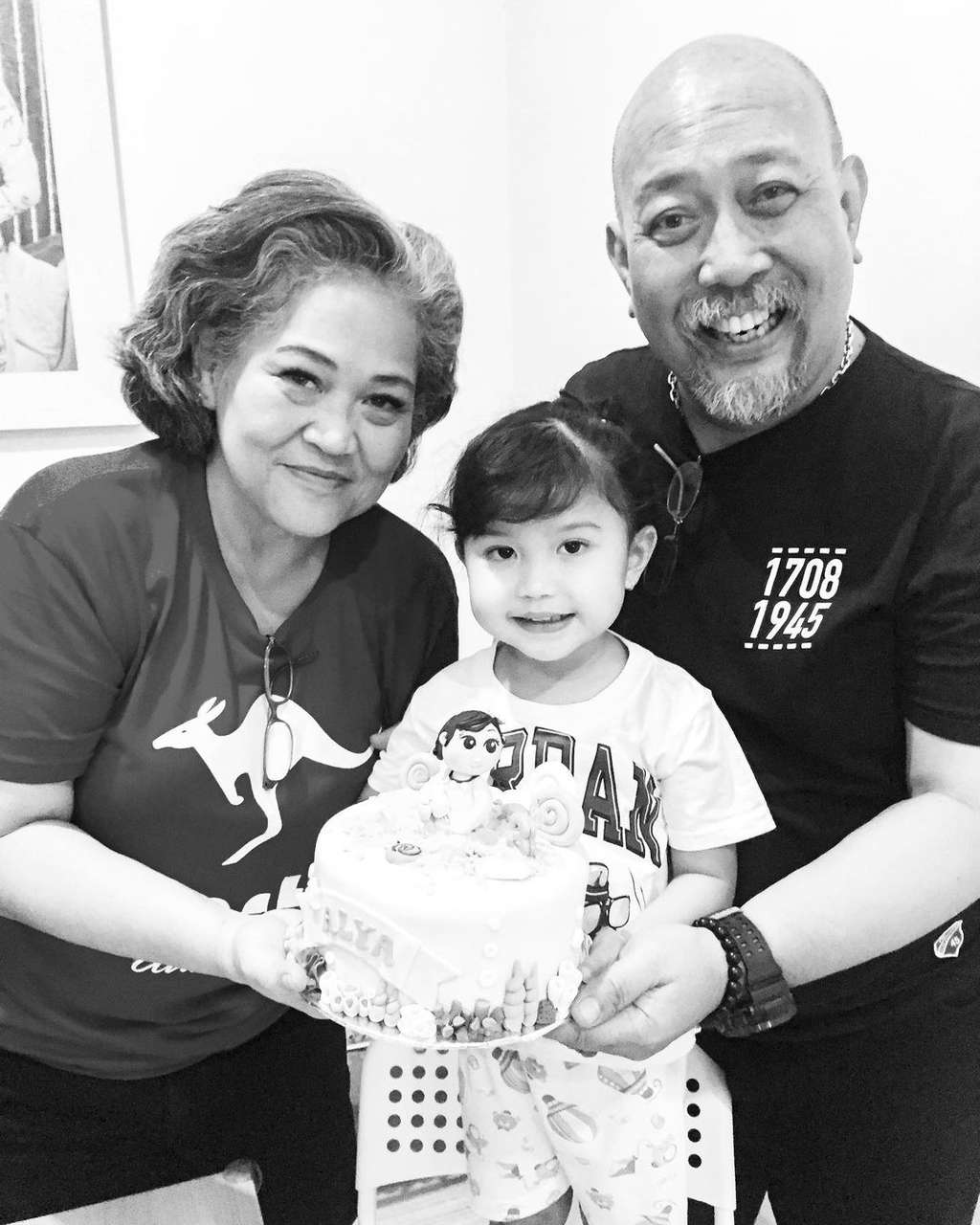 11 Kenangan Indro Warkop & Mendiang Istri, Masih Tetap Setia