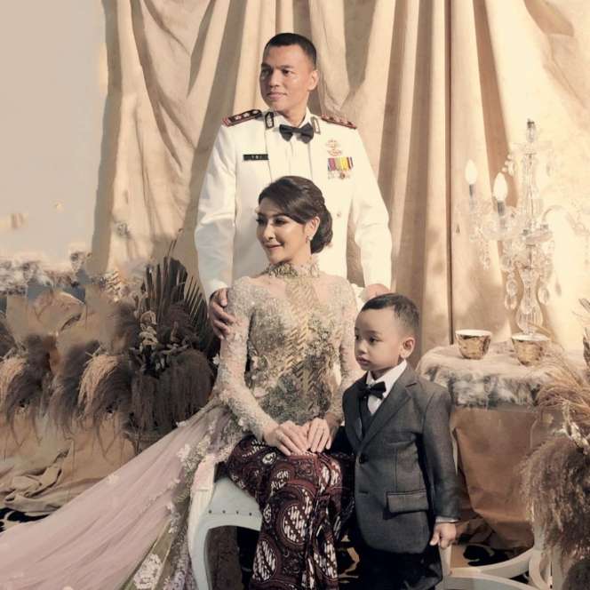 9 Potret Keseharian Uut Permatasari Kini Jadi Istri Pejabat 