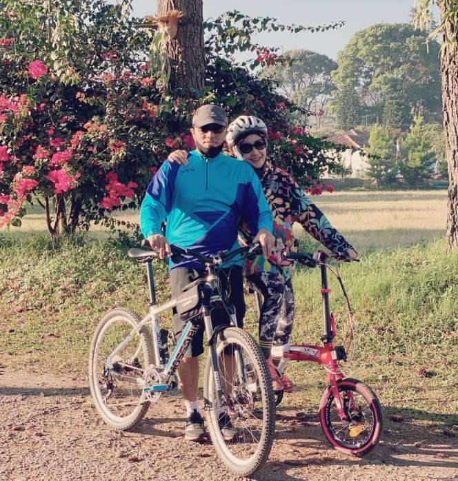 9 Potret Keseharian Uut Permatasari Kini Jadi Istri Pejabat 