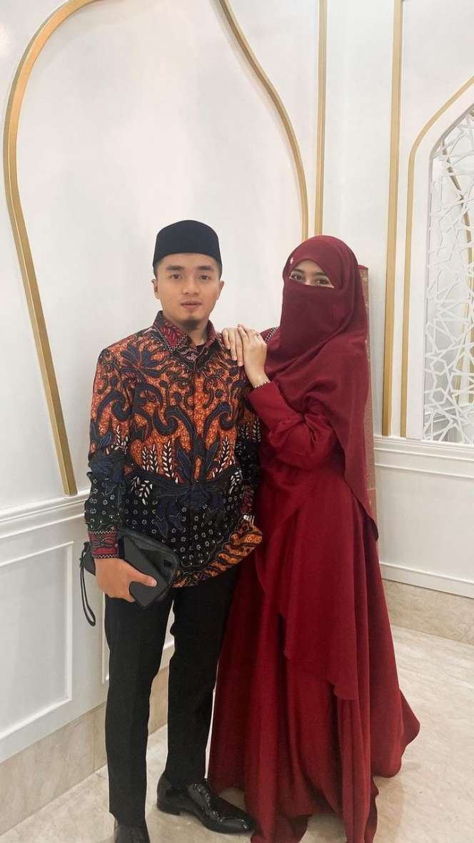 Potret Romantis Taqy Malik Bareng Sang Istri Bikin Baper!