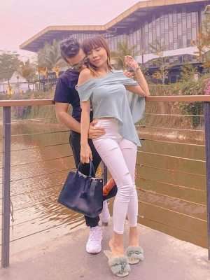 Ingat Eva Belisima Eks Istri Kiwil? Gaya Pacarannya Disorot