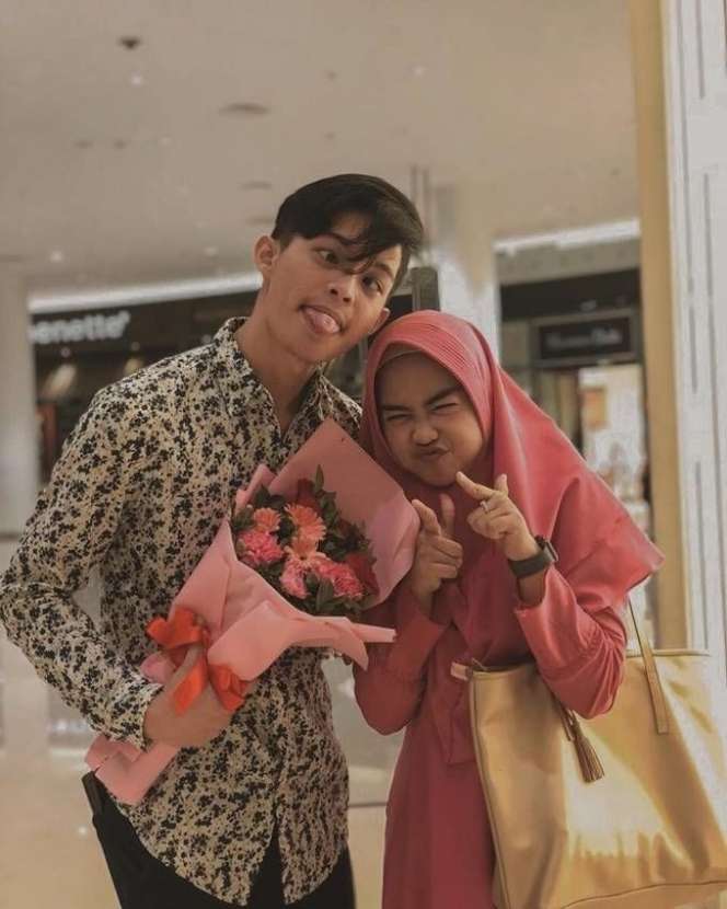 Jarang yang Ingat, 8 Pria Tampan Pernah Dekat dengan Ria Ricis