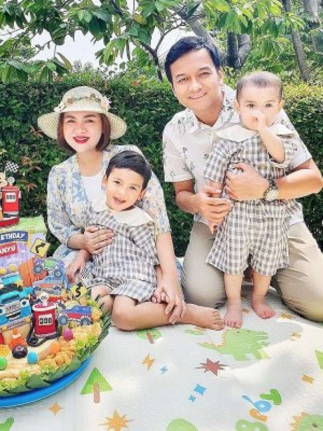 Sosok Suami Vicky Shu, Ternyata Seorang Pangeran