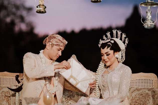 Sosok Suami Vicky Shu, Ternyata Seorang Pangeran