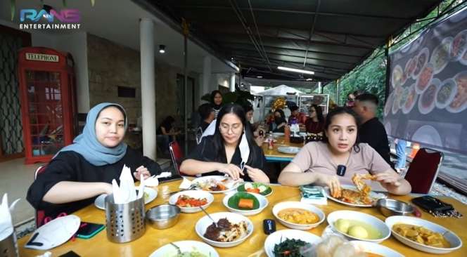 Nagita Ngidam Masakan Padang, Resto-nya Diangkut ke Andara