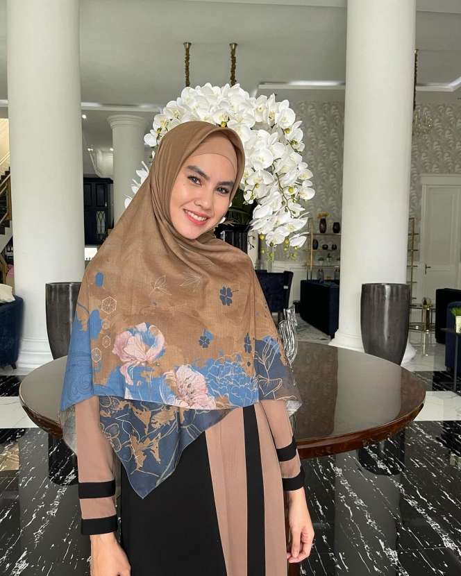 Hati Bak Malaikat, 5 Artis Ini Adopsi Anak Sebelum Menikah