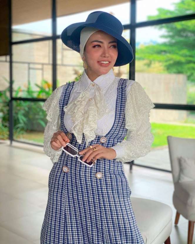 Hati Bak Malaikat, 5 Artis Ini Adopsi Anak Sebelum Menikah