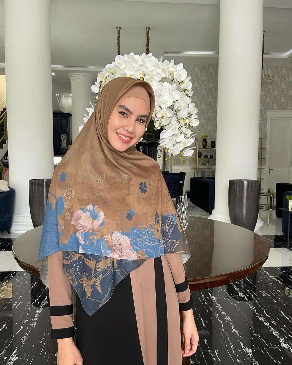 Hati Bak Malaikat, 5 Artis Ini Adopsi Anak Sebelum Menikah