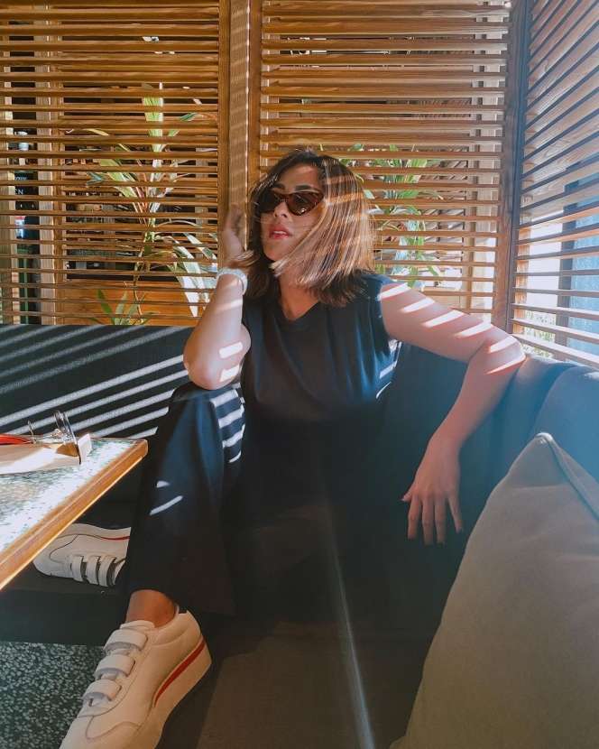 8 Potret Selvi Kitty, Hot Mama yang Masih Kayak ABG