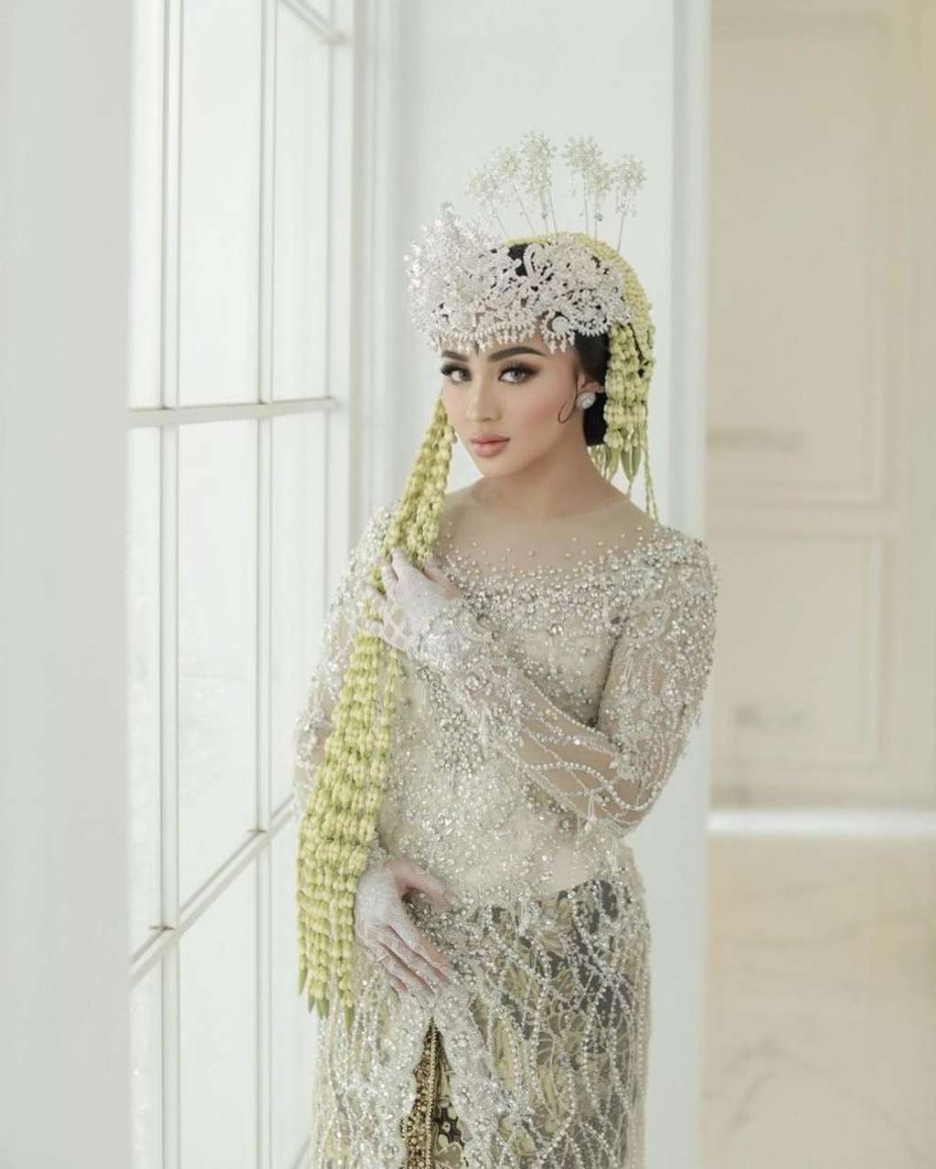 12 Artis yang Pilih MUA Bennu Sorumba di Hari Pernikahannya
