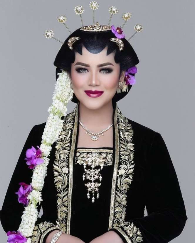 12 Artis yang Pilih MUA Bennu Sorumba di Hari Pernikahannya