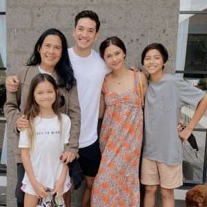 5 Potret Hubungan Artis dengan Mertua yang Ramai Disorot!