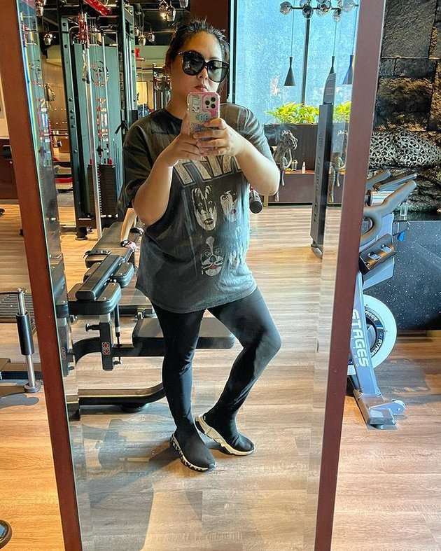 Perubahan Penampilan Audy Item Usai Diet, Hot Mama!