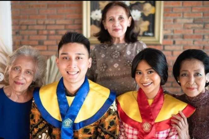 Pesona Siti Adira Putri Ikke Nurjanah, Prestasinya Mentereng