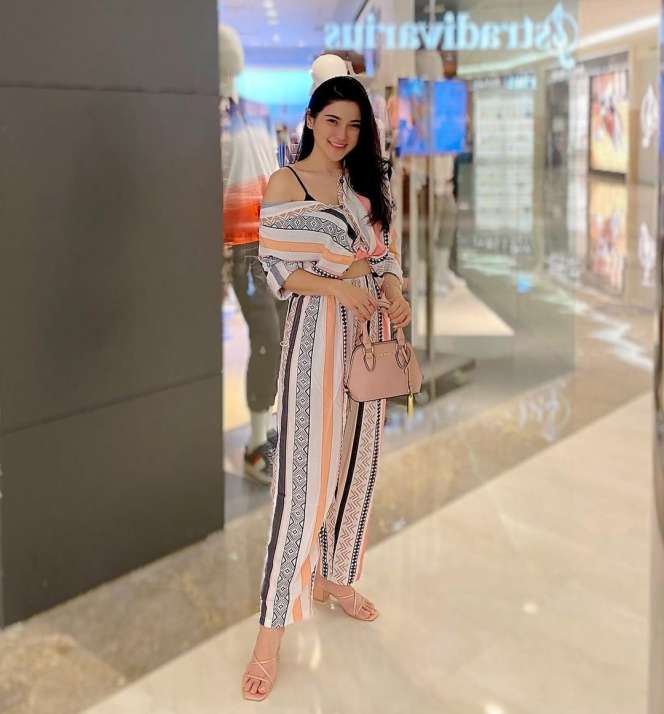 9 Potret Marissa Adik Celine Evangelista, Tak Kalah Menawan!