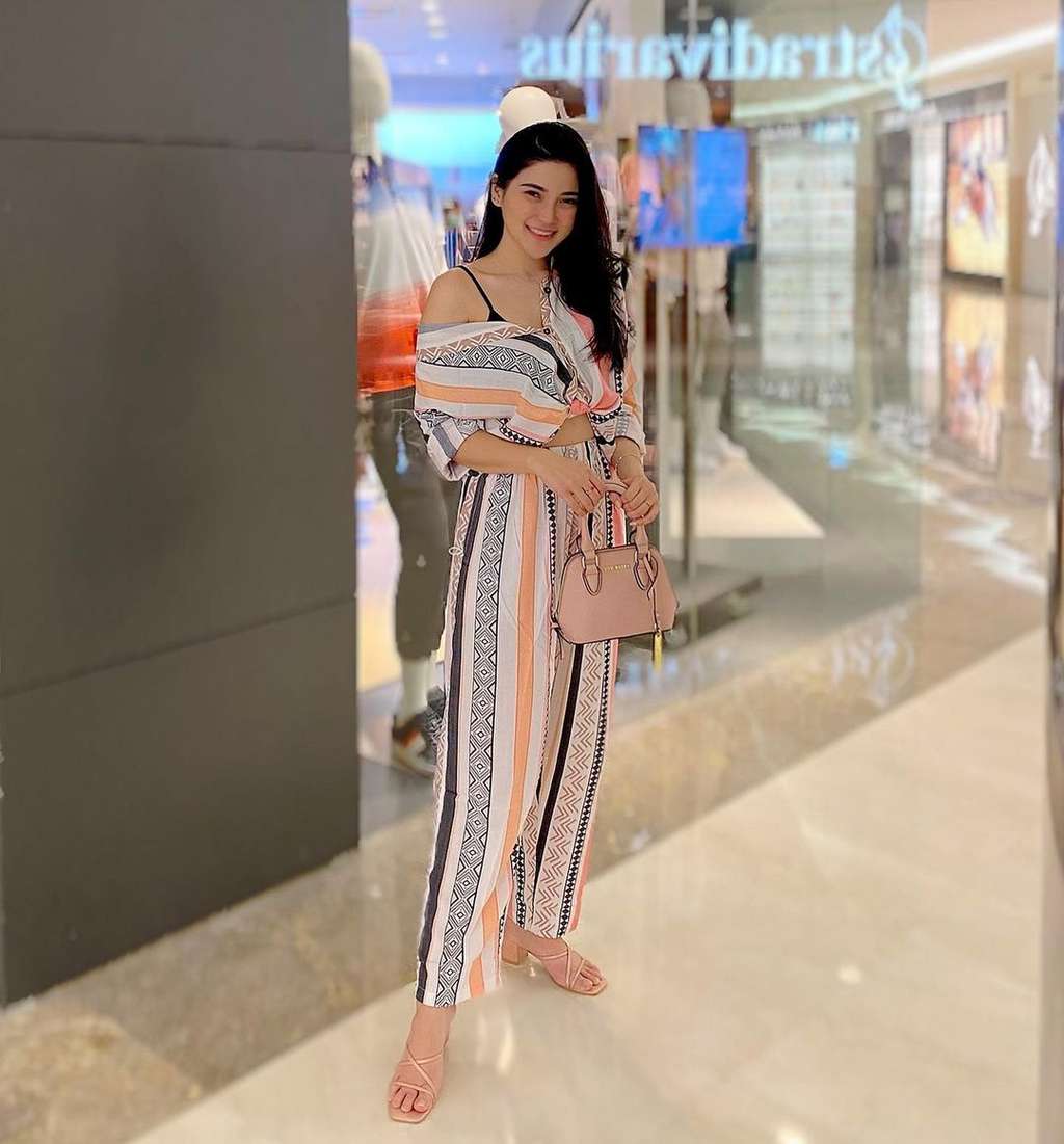 9 Potret Marissa Adik Celine Evangelista, Tak Kalah Menawan!