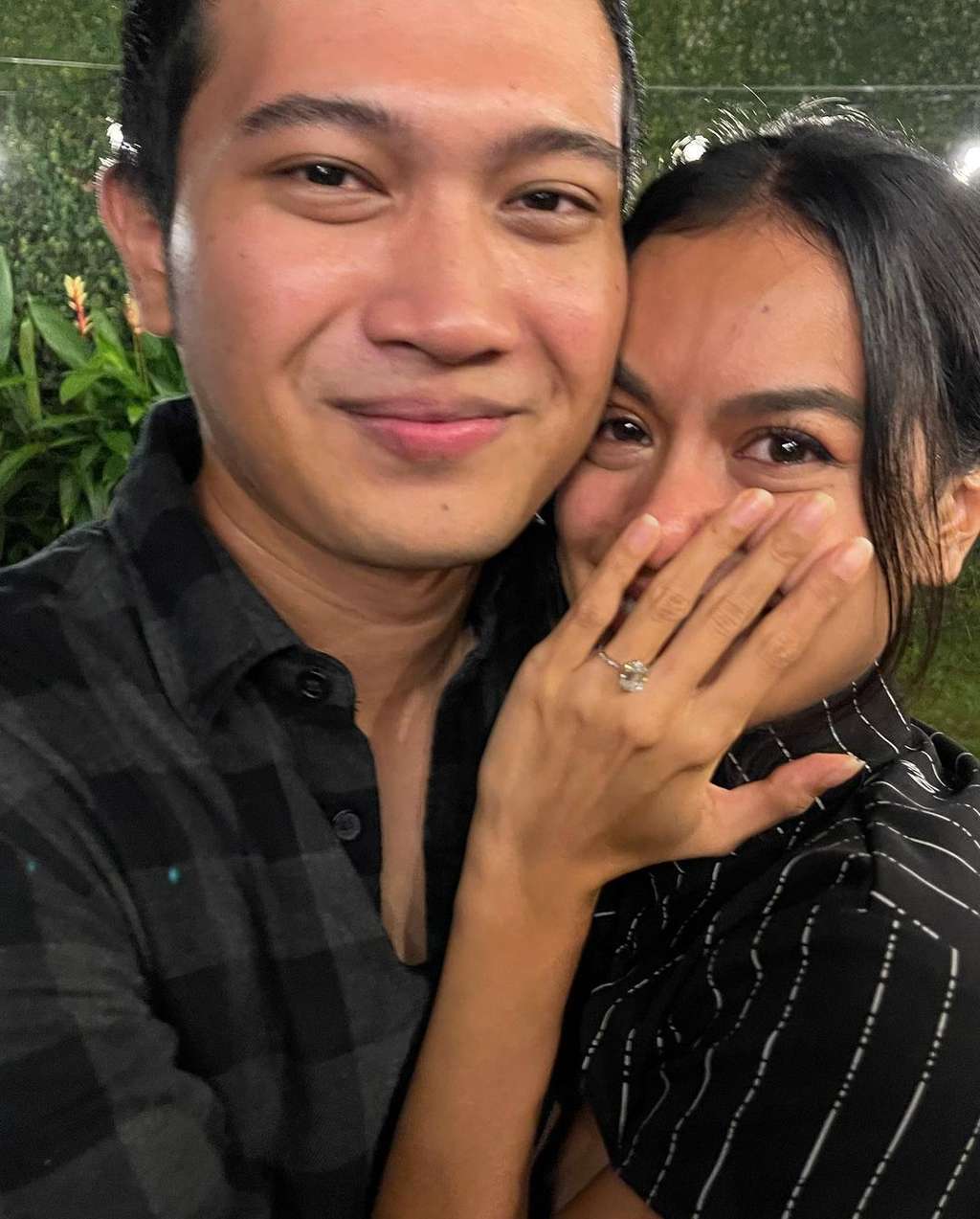 Dilamar saat Ultah, Ini 9 Potret Eva Celia & Demas Narawangsa