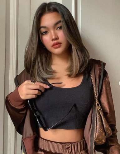 Pesona Queennara Latiza Anak Liza Natalia, Salfok Pinggangnya 