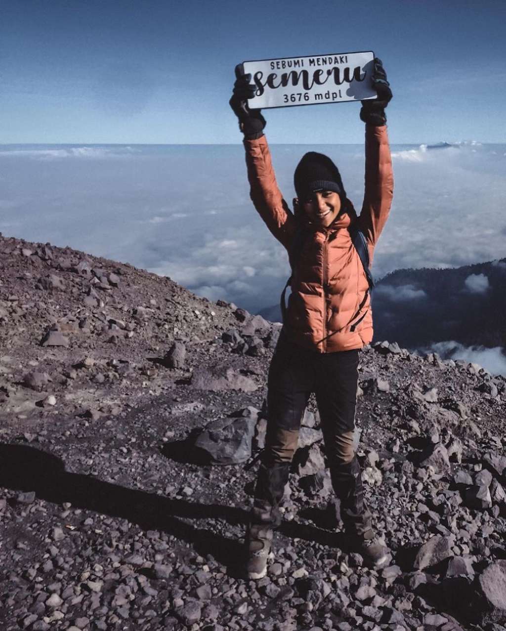 Kehidupan Asli Pemeran Neneng Sosok Orang Gila Ikatan Cinta