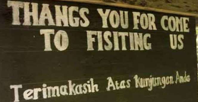 13 Peringatan Pakai Bahasa Inggris Ini Malah Bikin Ngakak
