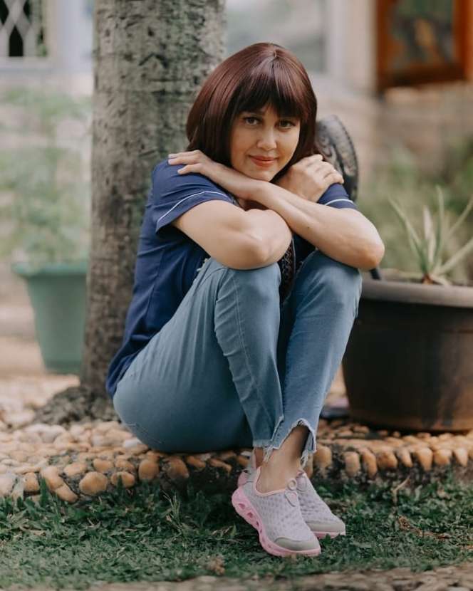 8 Penampilan Terbaru Meriam Bellina Bikin Terkejut!