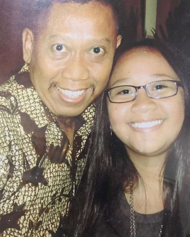 7 Potret Tukul Arwana & Putri Semata Wayang, Sosok Ayah Siaga!