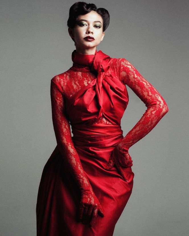 Gak Perlu Operasi, 5 Artis Cantik ini Punya Belahan Dagu Alami