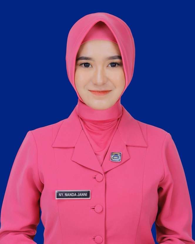 8 Potret Nanda Sukma, Ibu Bhayangkari yang Curi Perhatian