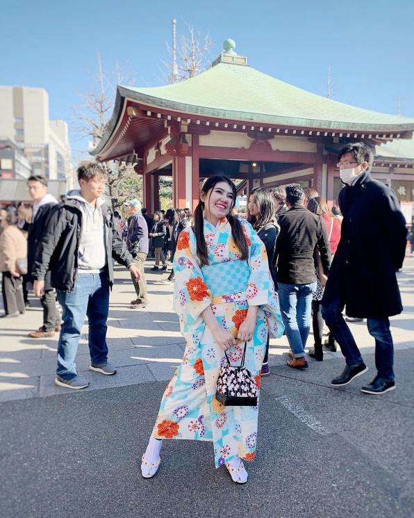 5 Gaya Pedangdut Berkimono, Lesty Paling Disorot! 