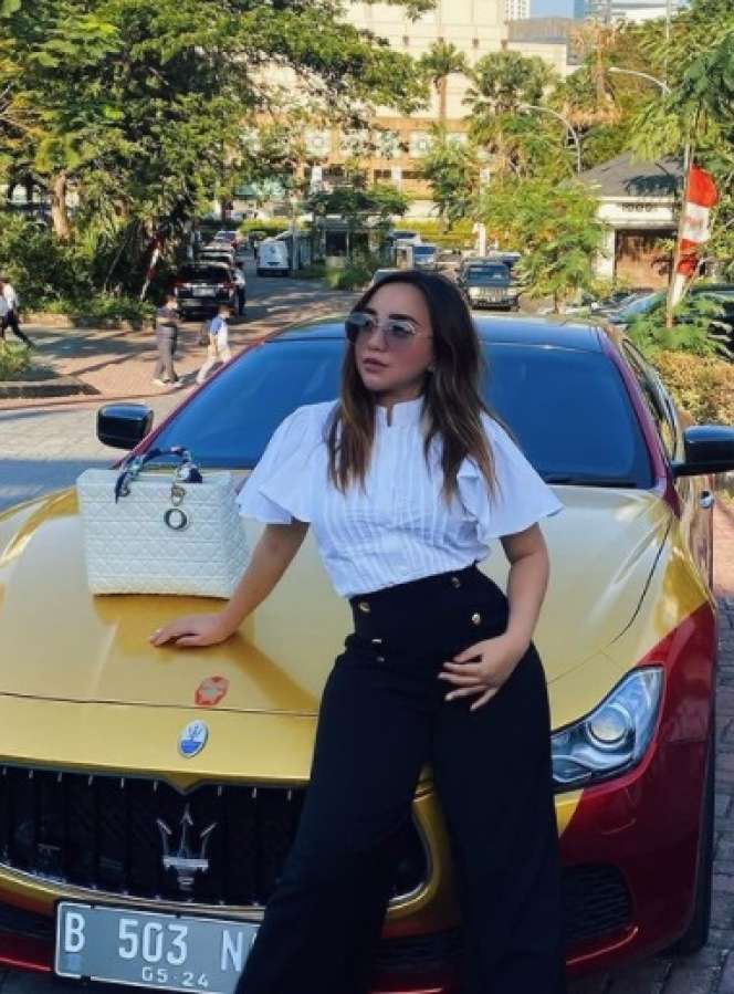 Potret Terbaru Salmafina Sunan, Body Goals Banget!