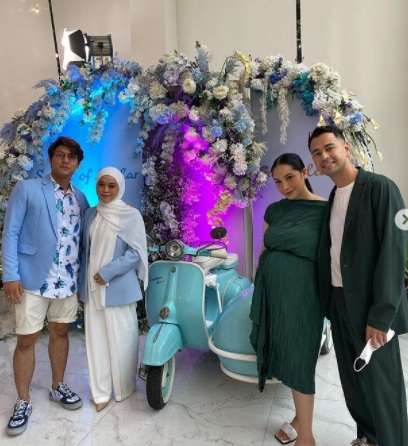 Adu Gaya Bumil Cantik, Nagita Slavina Vs Lesty Kejora