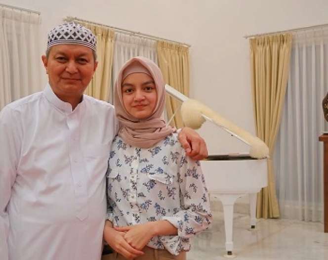 Sukses Masuk Kedokteran UI, Intip Potret Cantik Anak Komjen Rycko Amelza
