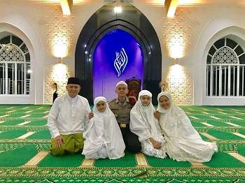 Sukses Masuk Kedokteran UI, Intip Potret Cantik Anak Komjen Rycko Amelza