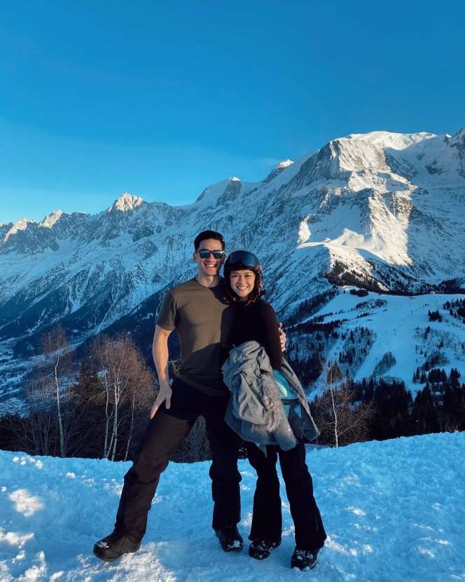Potret Sederet Selebriti yang Hobi Traveling, Bikin Iri!