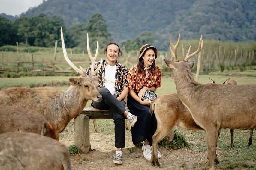 Potret Sederet Selebriti yang Hobi Traveling, Bikin Iri!