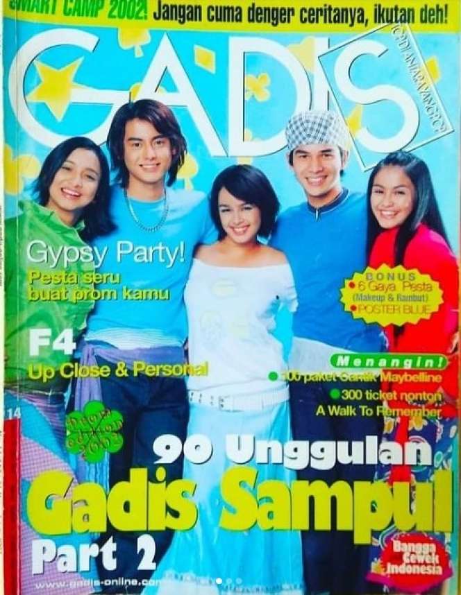 9 Potret Masa Muda Jonathan Frizzy, Tampil Keren di Cover Majalah